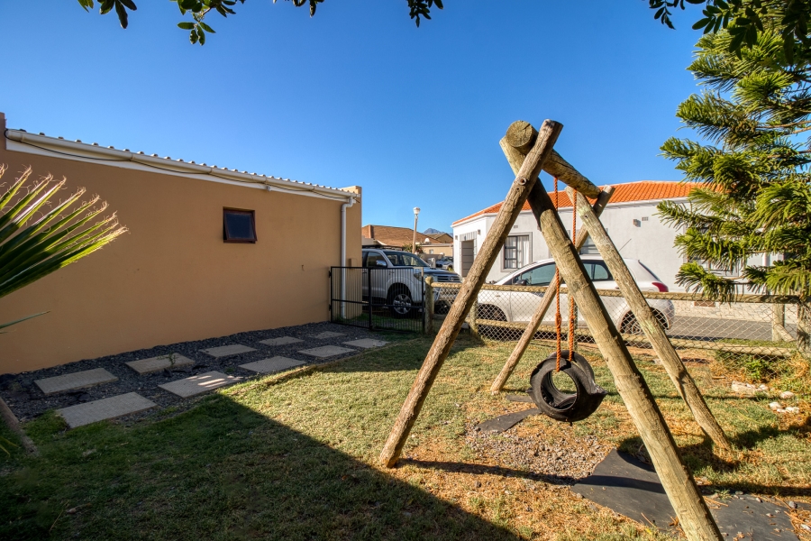 2 Bedroom Property for Sale in Fairview Golf Estate Western Cape